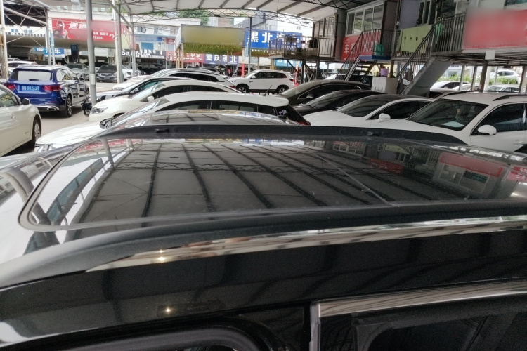 Jeep 指南者 2019款 220T 自动悦享版车身外观57