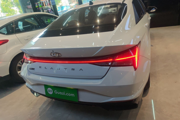 现代 伊兰特 2021款 1.5L CVT LUX尊贵版车身外观6004