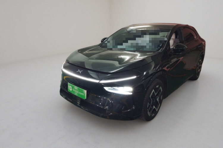 小鹏G7 2025款 702 超长续航 Max车身外观1