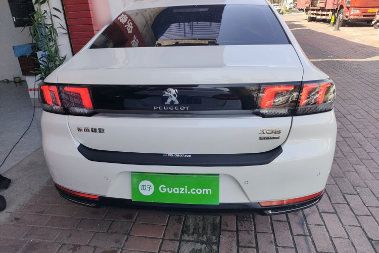 标致308 2016款 350THP 自动尊贵版车身外观6