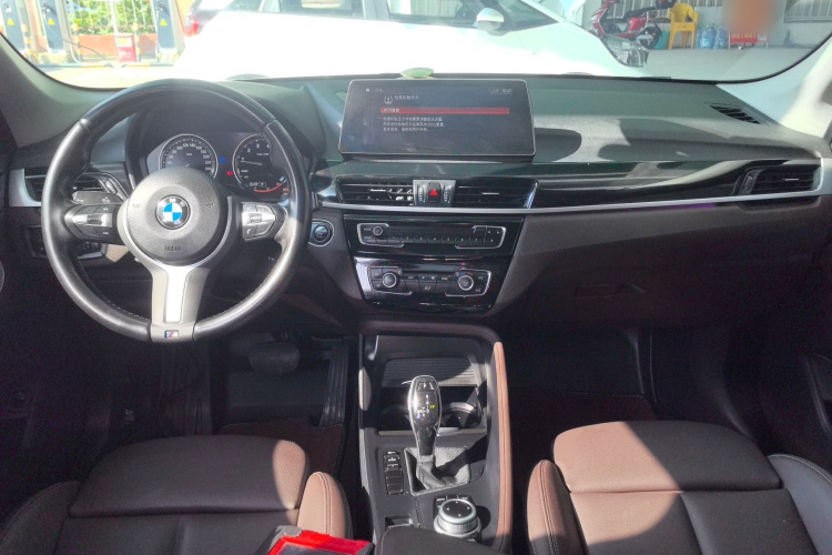 宝马X1 2021款 改款 sDrive25Li 领先型中控内饰12