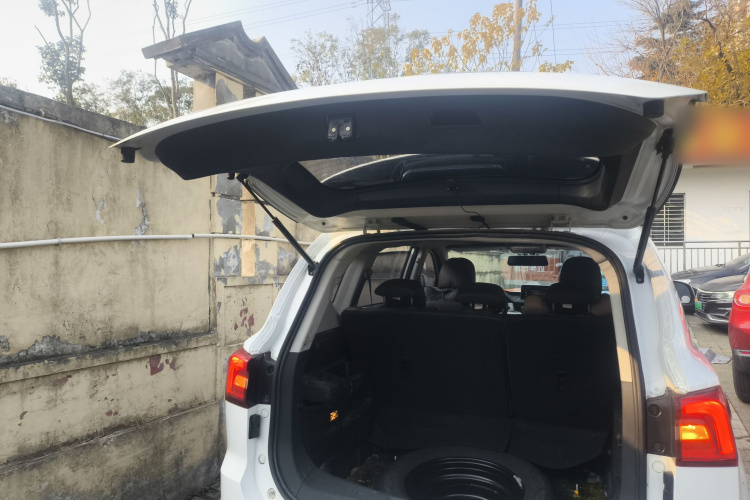 东风风行 景逸X5 2017款 1.6L CVT尊享型机舱底盘23