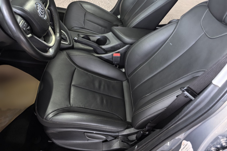 别克 英朗 2019款 18T 自动互联精英型 国V局部细节19