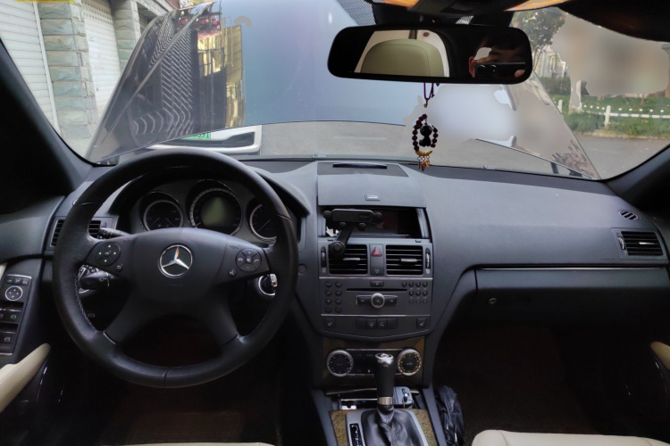 奔驰C级 2010款 C 200 CGI 时尚型中控内饰12