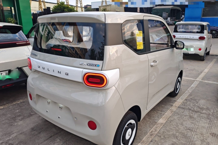 五菱汽车 宏光MINIEV 2024款 第三代 215km 青春版车身外观7