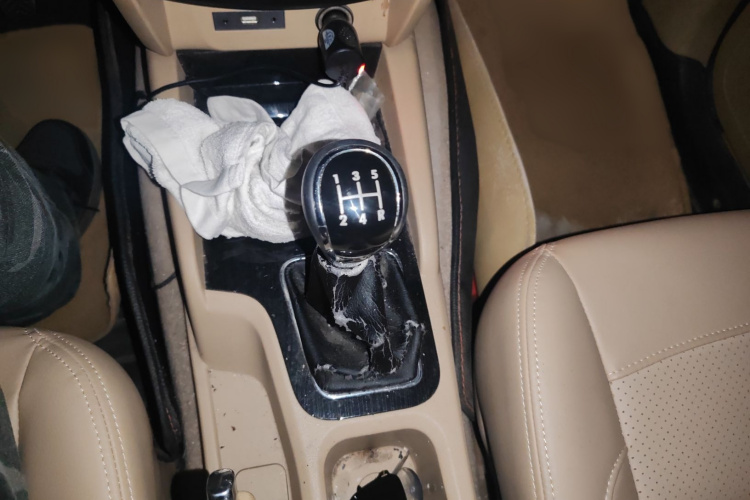 五菱汽车 五菱宏光 2015款 1.5L S1舒适国V局部细节18