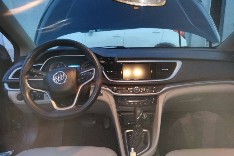 别克 英朗 2015款 15N 自动豪华型中控内饰7002