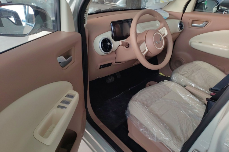 五菱汽车 宏光MINIEV 2025款 四门版 进阶款中控内饰20