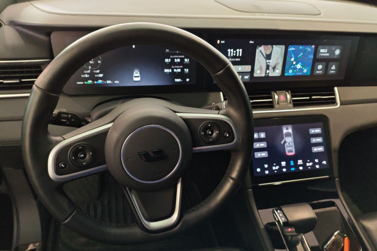 理想汽车 理想ONE 2020款 增程6座版中控内饰12