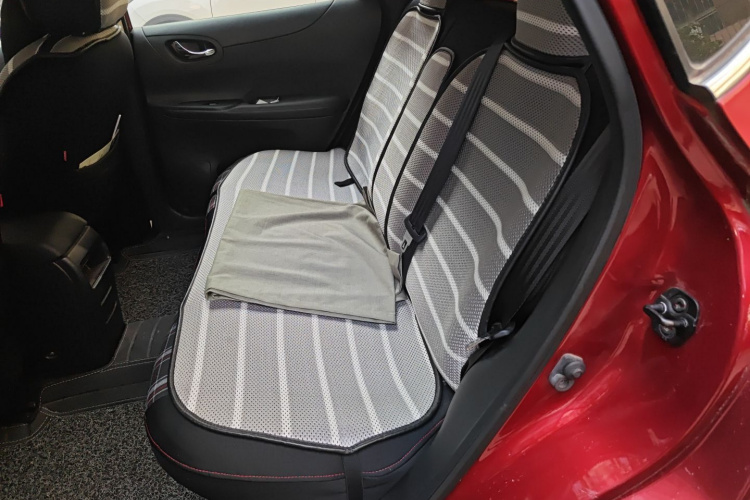 日产 骐达TIIDA 2014款 1.6L 手动舒适型中控内饰7004