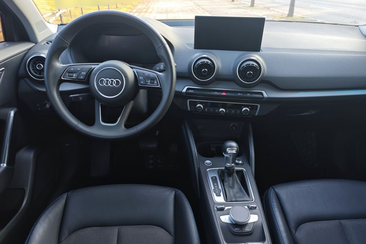 奥迪Q2L e-tron 2019款 Q2L e-tron 纯电智享型中控内饰7002