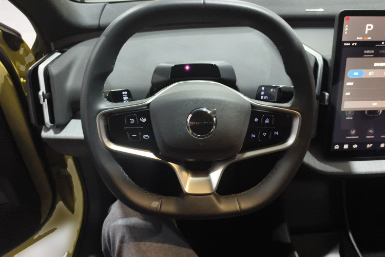 沃尔沃EX30 2025款 后驱长续航版 Ultra中控内饰13