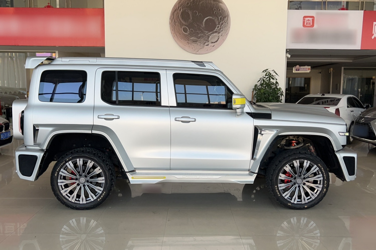 超境汽车 共创坦克300 2021款 2.0T 赛博坦克车身外观6005