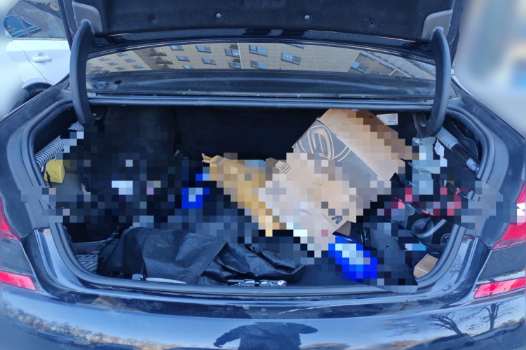 宝马7系 2018款 730Li 尊享型 M运动套装中控内饰23