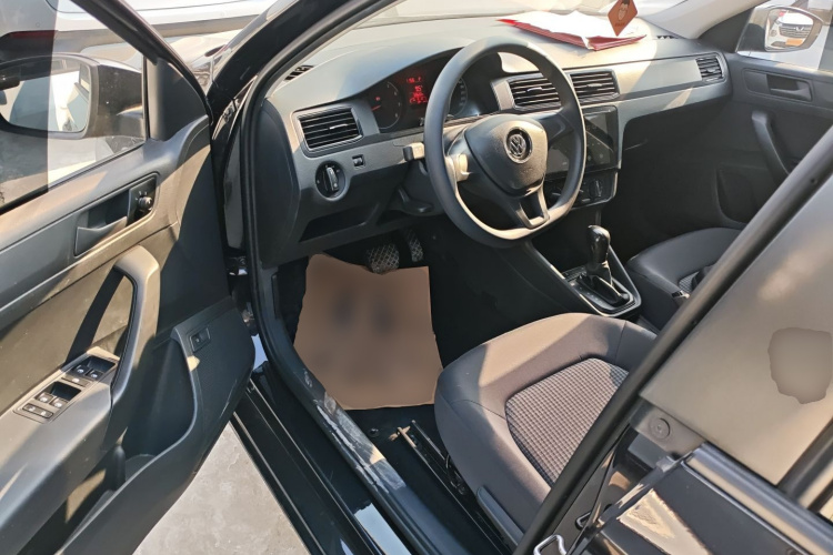 大众 桑塔纳 2021款 1.5L 自动风尚版中控内饰7003