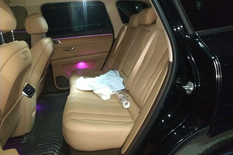 鸿蒙智行 问界M7 2024款 1.5T 后驱Plus版 5座中控内饰7004