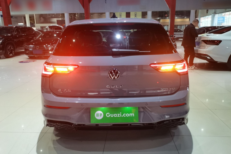 大众 高尔夫 2025款 改款二 300TSI R-Line车身外观6