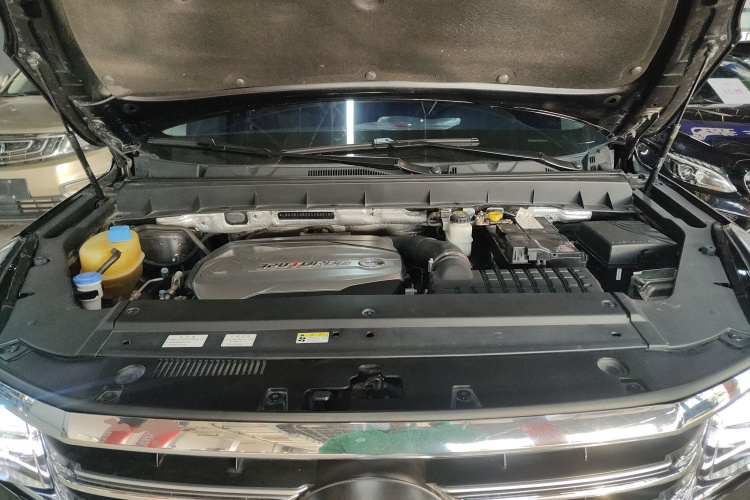 广汽传祺 传祺GS8 2017款 320T 两驱豪华智联版（七座）机舱底盘24