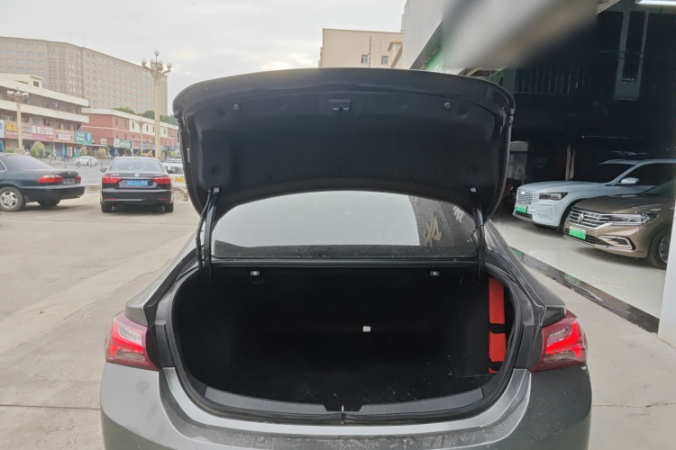 雪佛兰 迈锐宝XL 2019款 Redline 550T 自动锐智版局部细节23