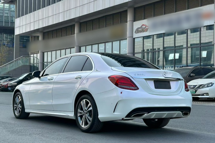 奔驰C级 2017款 改款 C 200 L 运动版车身外观6003
