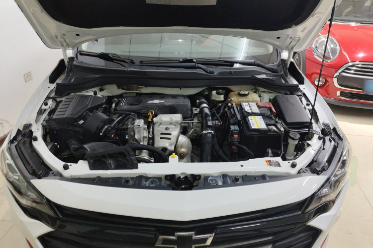 雪佛兰 科鲁泽 2019款 Redline 320T 双离合爽快版 国VI机舱底盘24