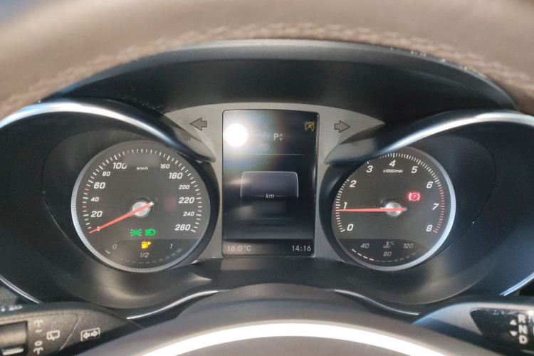 奔驰GLC 2018款 GLC 200 4MATIC局部细节14