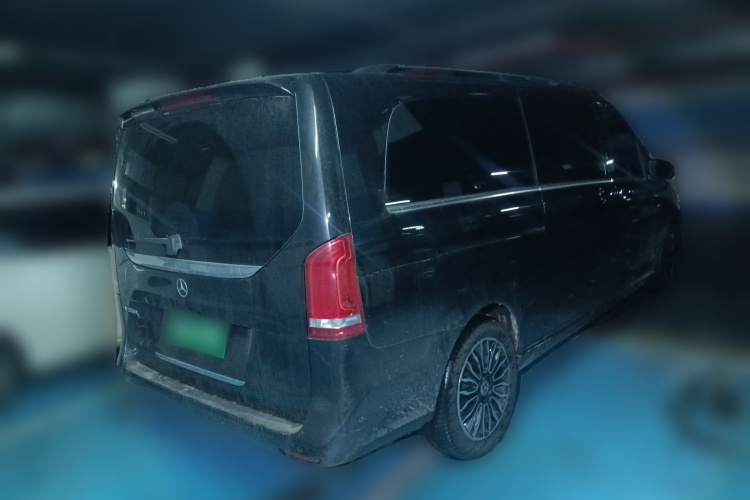 奔驰V级 2018款 V 260 L 尊贵加长版 国VI车身外观7