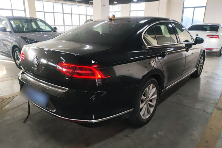 大众 迈腾 2018款 330TSI DSG 领先型车身外观6005