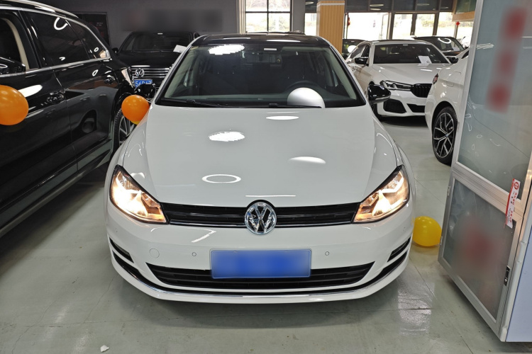 大众 高尔夫 2017款 230TSI 自动舒适百万辆纪念版车身外观2