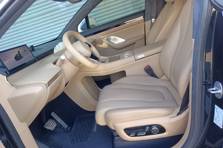 鸿蒙智行 智界R7 2024款 纯电 667km Pro局部细节19