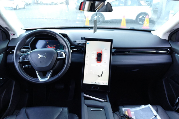 小鹏G3 2020款 520 尊享版中控内饰7002