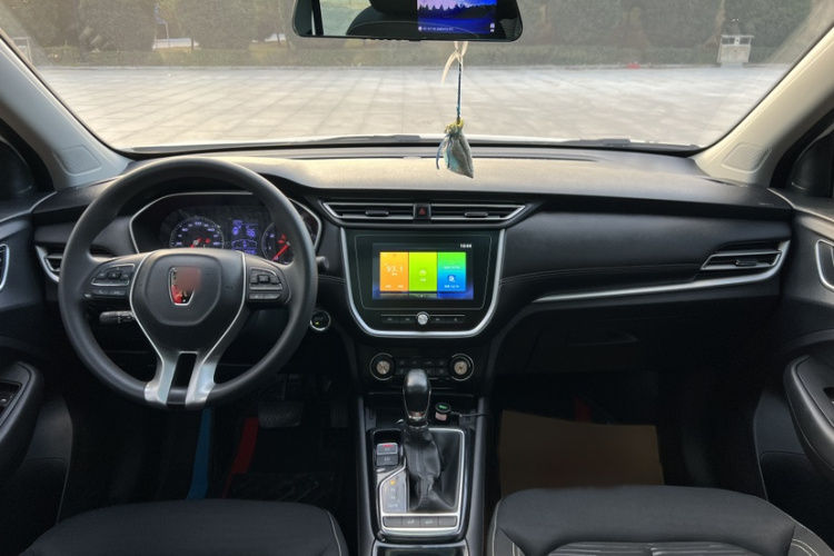 荣威RX3 2020款 1.6L CVT 4G互联超爽精英版中控内饰7005