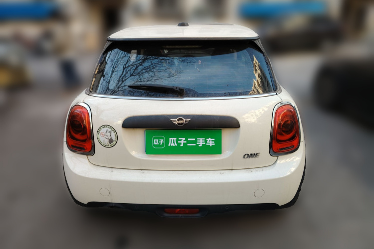 MINI 2018款 1.5T ONE PLUS车身外观6