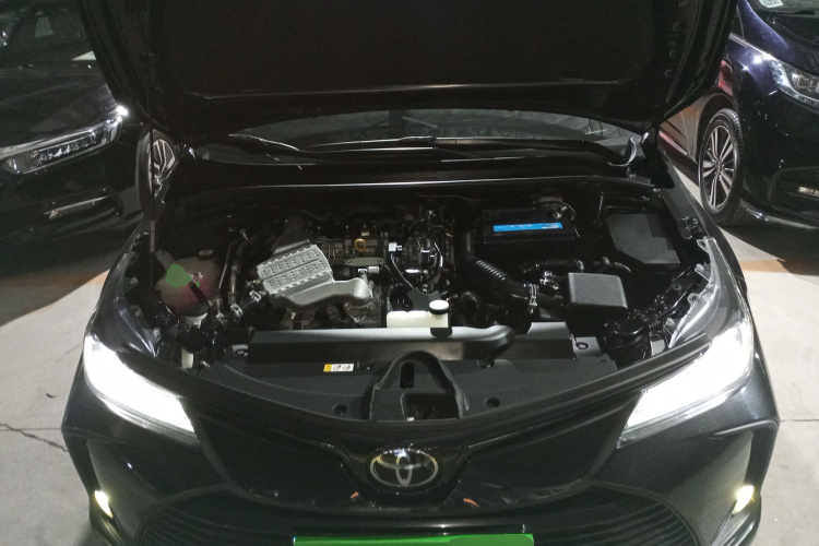丰田 卡罗拉 2021款 1.2T S-CVT 运动版机舱底盘24