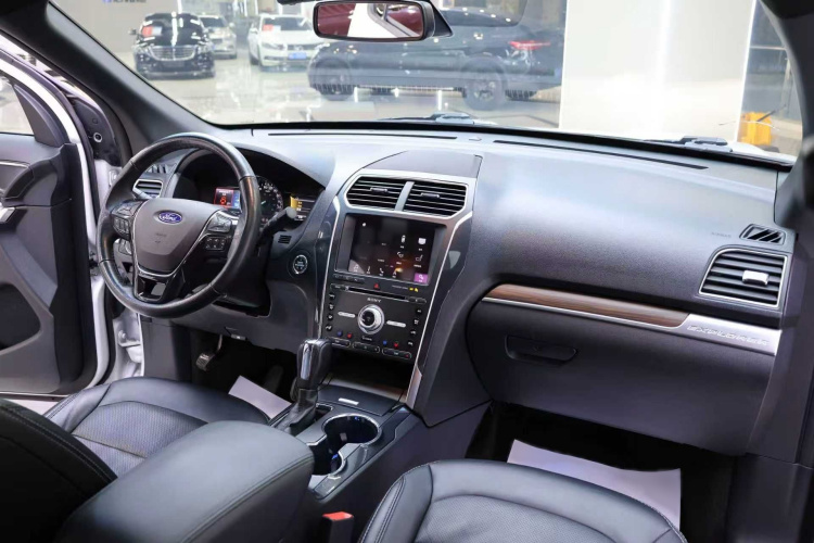 福特 探险者(进口) 2018款 2.3T 精英版中控内饰7004