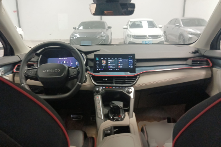 领克06 2020款 1.5T 耀Halo中控内饰12