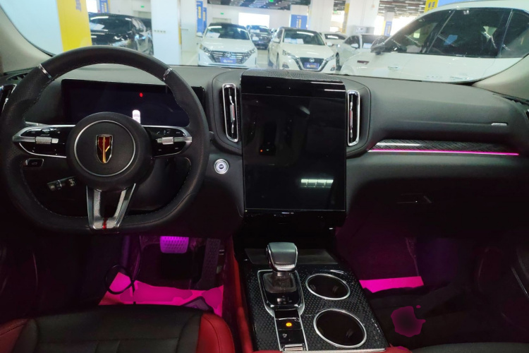 红旗HS3 2023款 1.5T 两驱善为版中控内饰7002