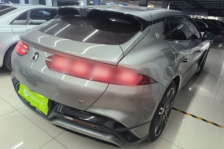 腾势Z9GT 2024款 1100四驱Ultra版车身外观7