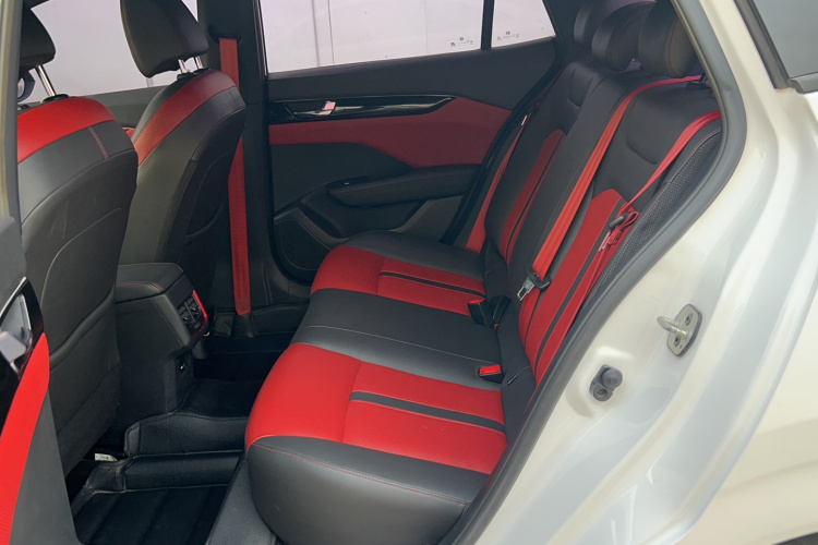 东风风神 奕炫 2022款 230T 自动追光骑士版中控内饰7002