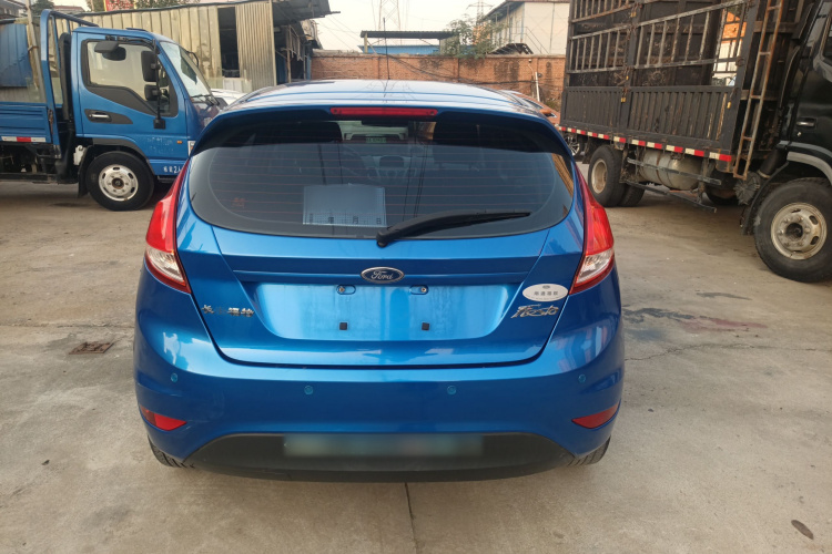 福特 嘉年华 2013款 两厢 1.5L 自动时尚型车身外观6006