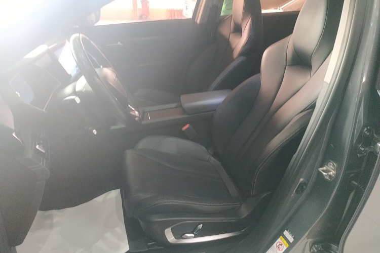 小鹏G3 2020款 460i 悦享版中控内饰19