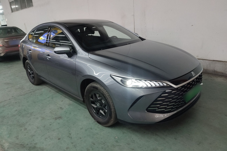 比亚迪 秦PLUS 2025款 DM-i 智驾版 128KM进取型车身外观3