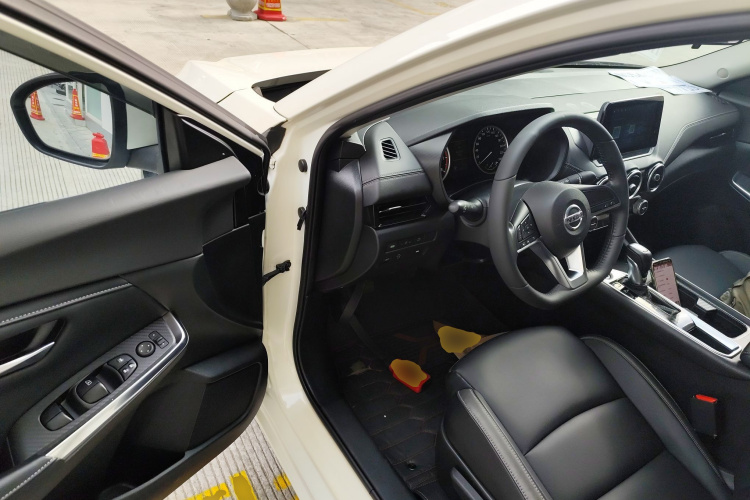 日产 轩逸 2021款 1.6L XL CVT悦享版中控内饰20