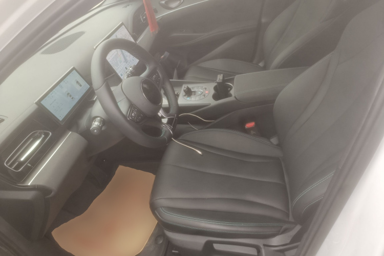 比亚迪 海豹06新能源 2025款 DM-i 智驾版 80KM豪华型中控内饰19