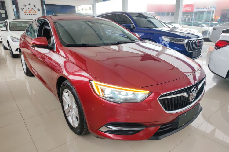 别克 君威 2017款 20T 豪华型车身外观3