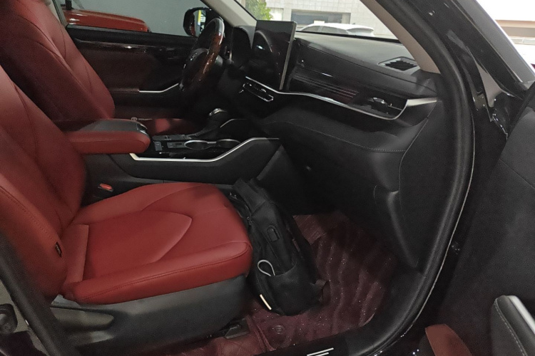 丰田 汉兰达 2026款 2.5L智能电混双擎两驱精英版 5座局部细节41