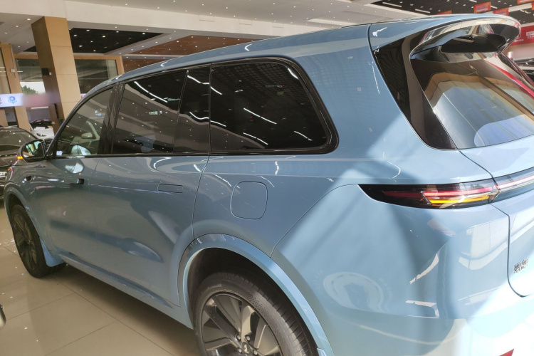 理想汽车 理想L9 2022款 Max车身外观4