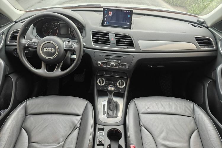 奥迪Q3 2013款 35 TFSI 舒适型中控内饰7003