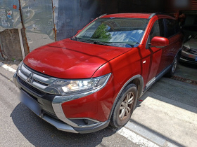 三菱 欧蓝德 2016款 2.0L 两驱风尚版 5座