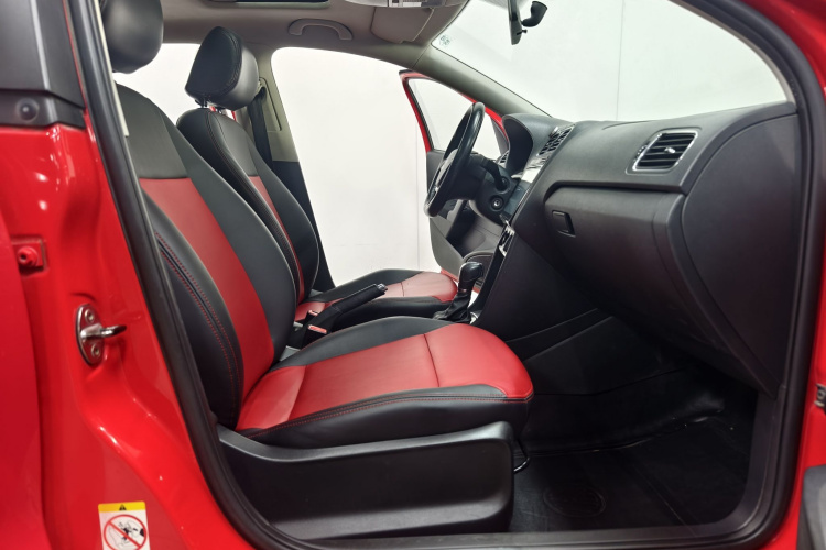 大众 Polo 2016款 1.6L 自动舒适型中控内饰7002